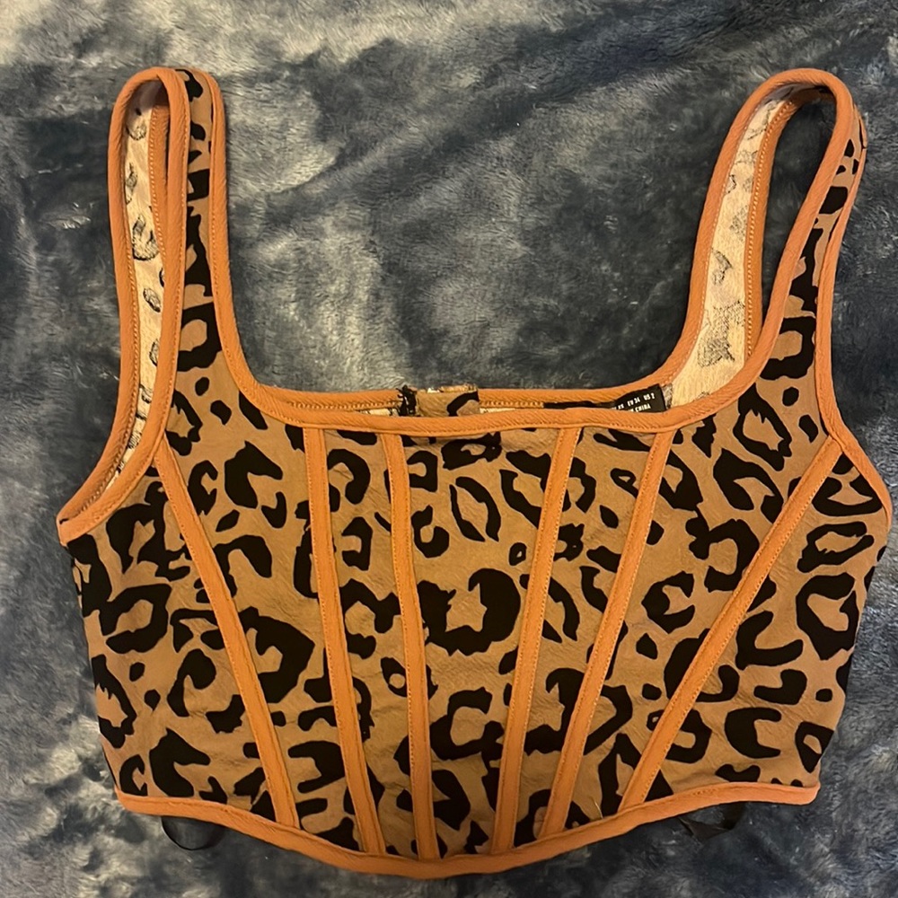 Cheetah print corset style stank.